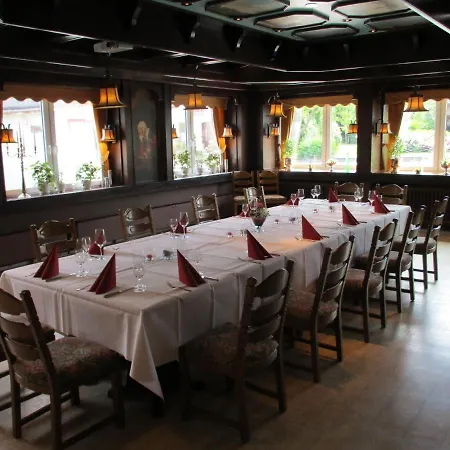 & Restaurant Schimmelreiter מלון Silberstedt